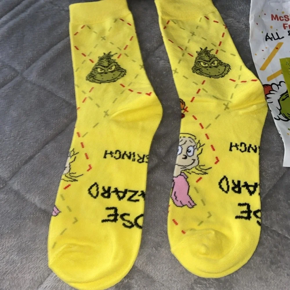 2025 McDONALD'S Grinch Christmas Adult Happy Meal Socks YELLOW‎